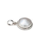 Original Pearl Silver Pendant Round - Image 2